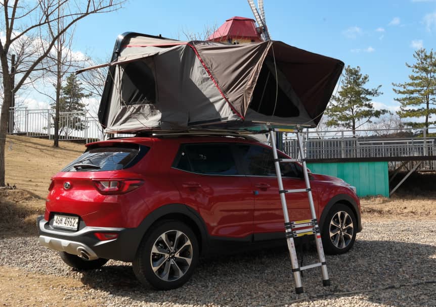 M.A.R.K Sports Hard Shell Rooftop Tent